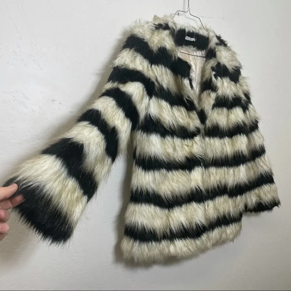 Carmin Black and Ivory Striped Fuzzy Faux Fur Coat size small